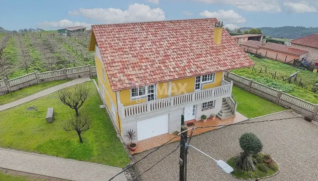 5 soverom Villa til salgs i Ponteareas med garasje - € 425 000 (Ref: 9762298)