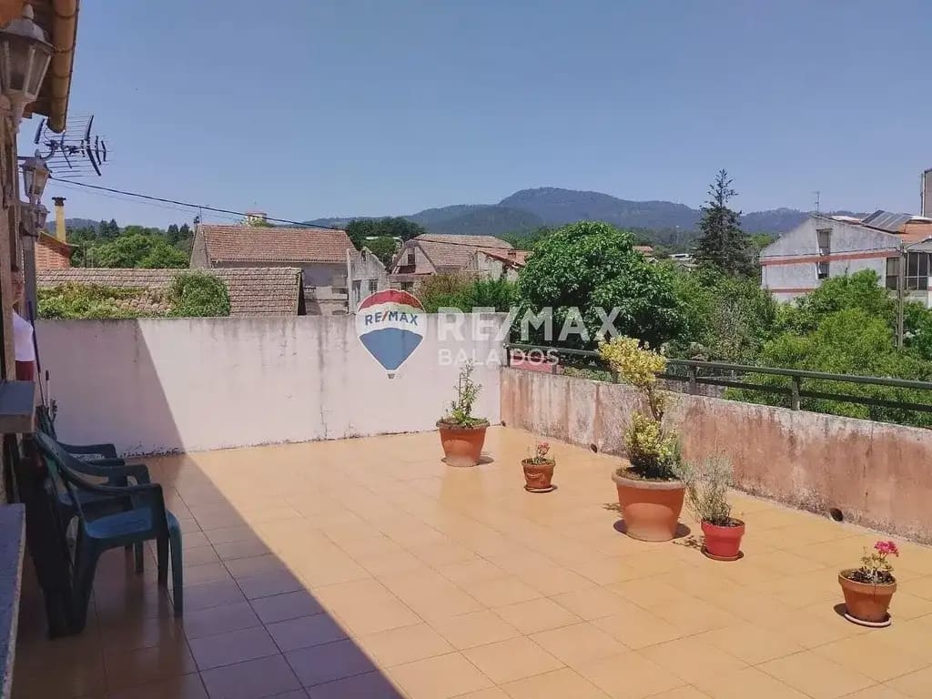 3 soverom Villa til salgs i Tui med garasje - € 250 000 (Ref: 9762305)