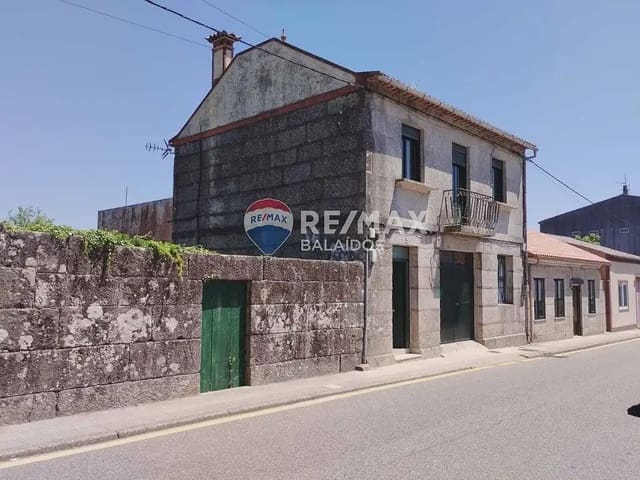 3 soverom Villa til salgs i Tui med garasje - € 250 000 (Ref: 9762305)