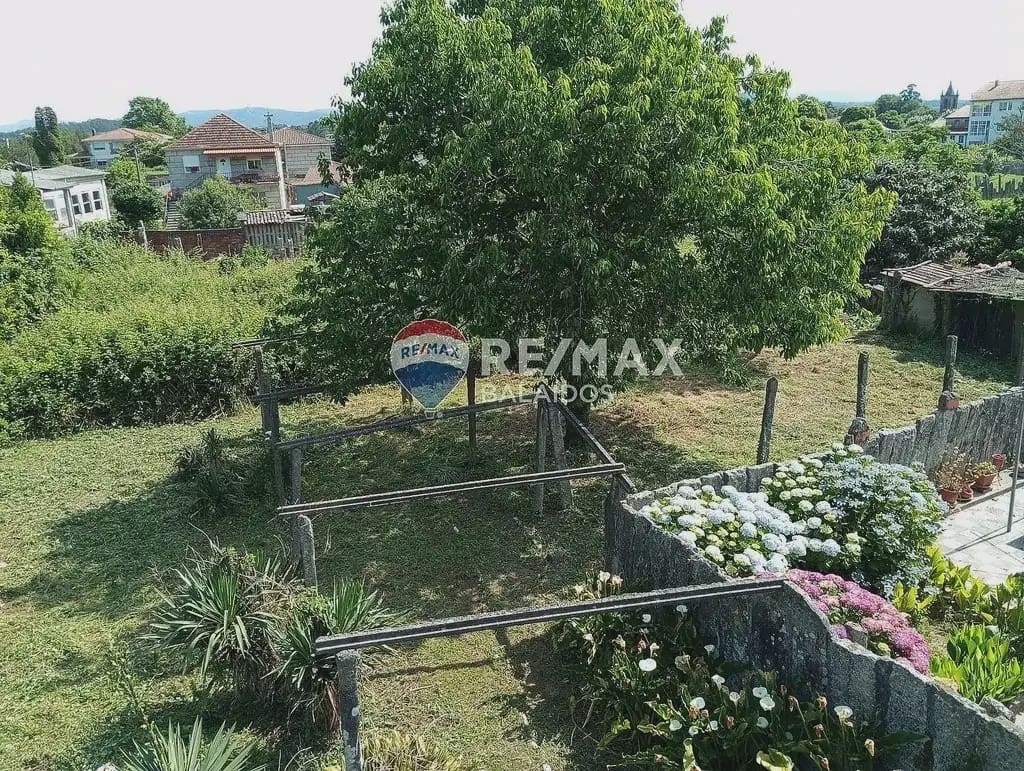 3 soverom Villa til salgs i Tui med garasje - € 250 000 (Ref: 9762305)