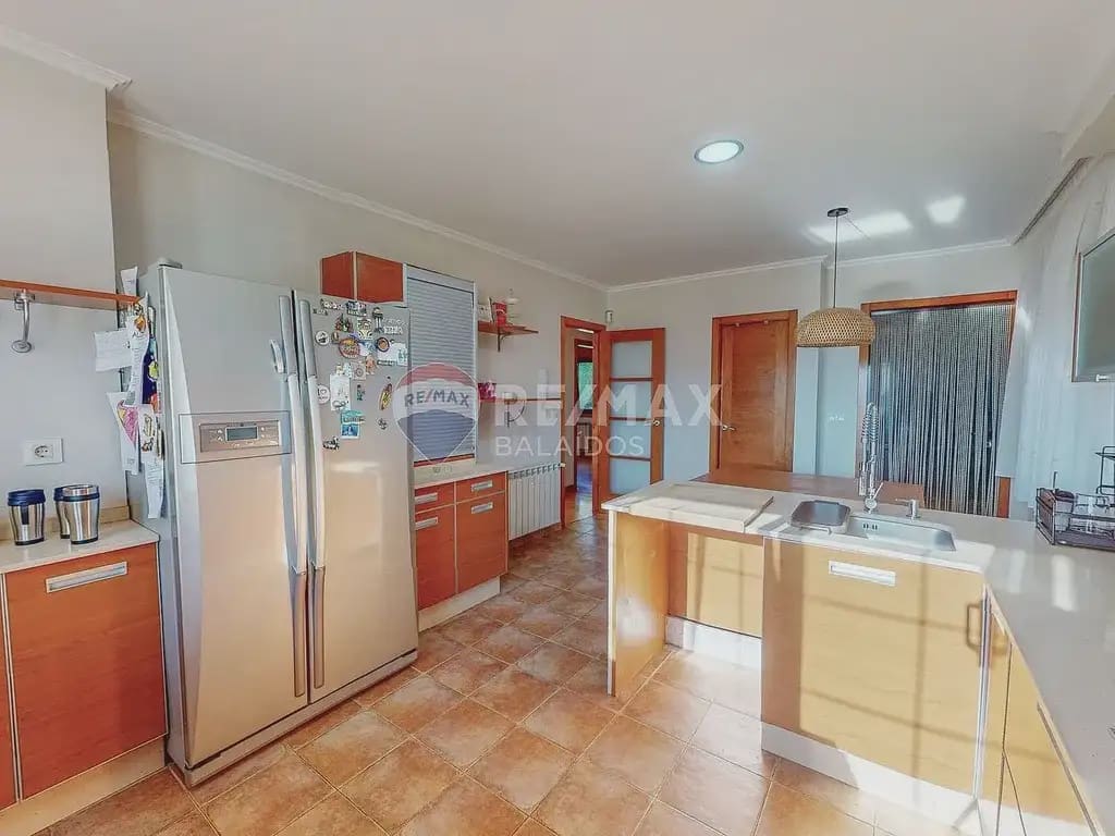 6 soverom Villa til salgs i Tui med svømmebasseng garasje - € 570 000 (Ref: 9762306)