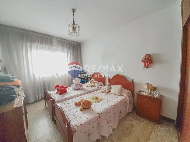 4 soverom Villa til salgs i Ponteareas med garasje - € 250 000 (Ref: 9762307)