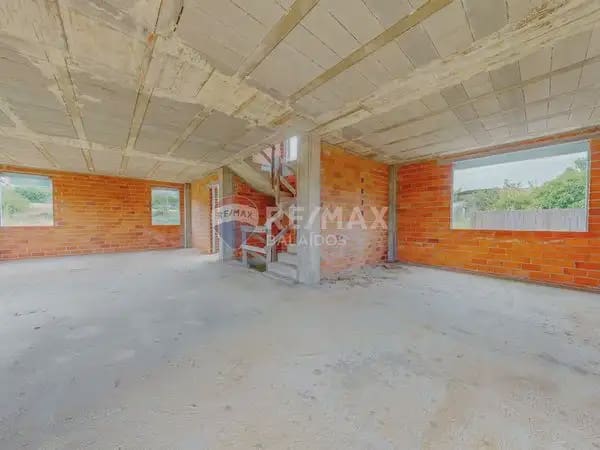 4 soverom Villa til salgs i Vilaboa med garasje - € 175 000 (Ref: 9762382)