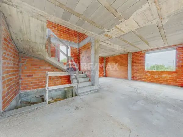 4 soverom Villa til salgs i Vilaboa med garasje - € 175 000 (Ref: 9762382)