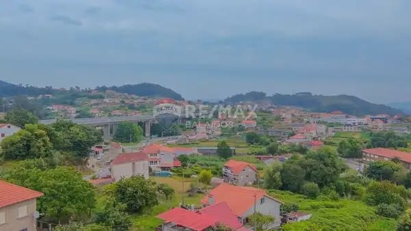 4 soverom Villa til salgs i Vilaboa med garasje - € 175 000 (Ref: 9762382)