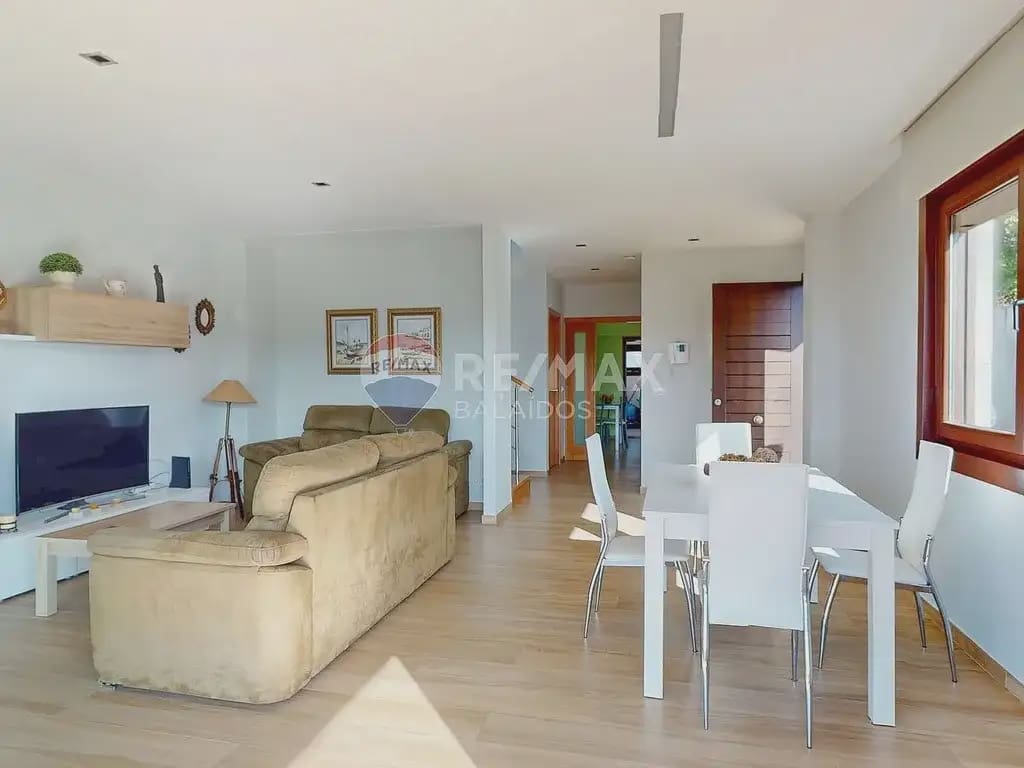 4 chambre Villa/Maison à vendre à Vigo avec piscine garage - 690 000 € (Ref: 9762386)
