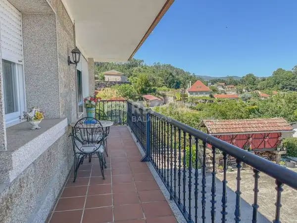 4 sovrum Finca/Hus på landet till salu i Ponteareas med garage - 270 000 € (Ref: 9762387)