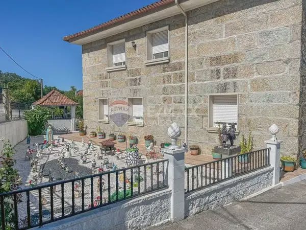 4 sovrum Finca/Hus på landet till salu i Ponteareas med garage - 270 000 € (Ref: 9762387)