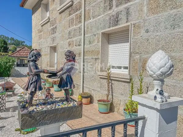 4 sovrum Finca/Hus på landet till salu i Ponteareas med garage - 270 000 € (Ref: 9762387)