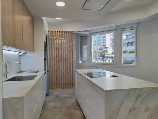 3 bedroom Flat for sale in Vigo - € 379,000 (Ref: 9762474)