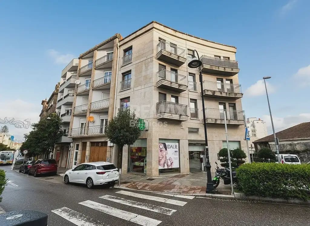 2 soveværelse Lejlighed til salg i Vigo med garage - € 290.000 (Ref: 9762475)
