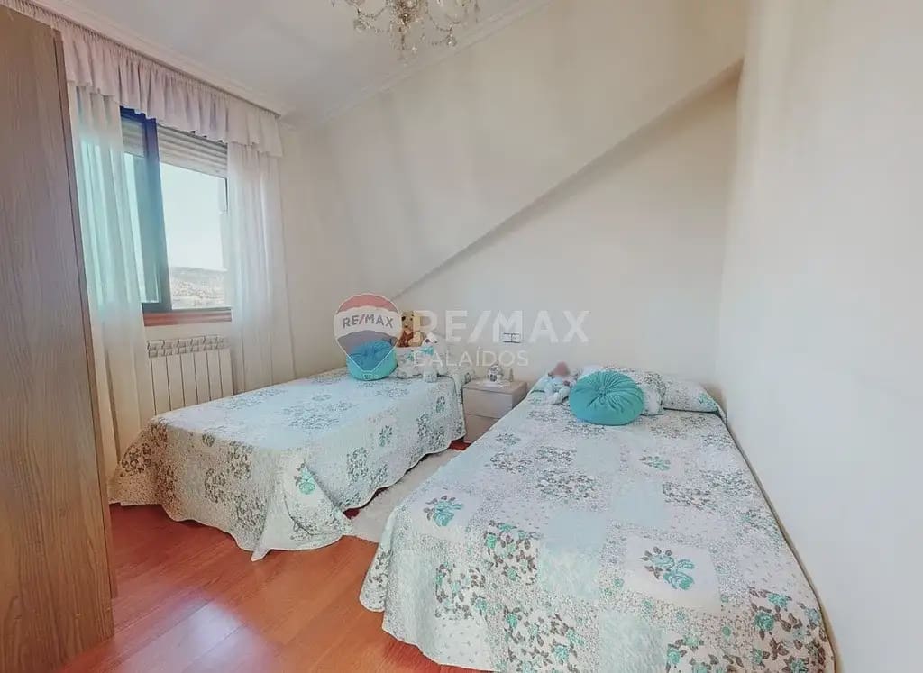 4 Zimmer Villa zu verkaufen in Vigo mit Garage - 570.000 € (Ref: 9762477)