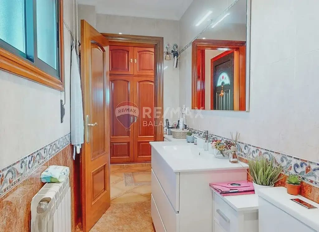 4 Zimmer Villa zu verkaufen in Vigo mit Garage - 570.000 € (Ref: 9762477)