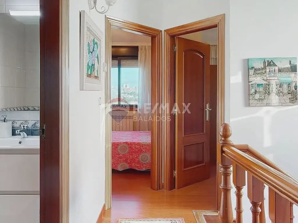 4 Zimmer Villa zu verkaufen in Vigo mit Garage - 570.000 € (Ref: 9762477)