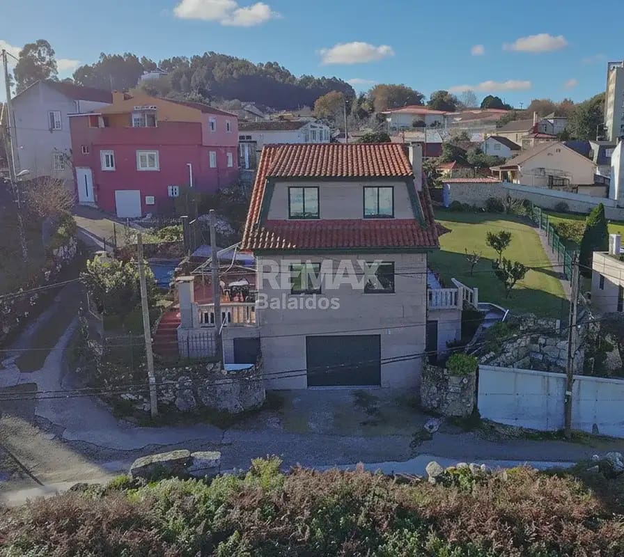 4 Zimmer Villa zu verkaufen in Vigo mit Garage - 570.000 € (Ref: 9762477)