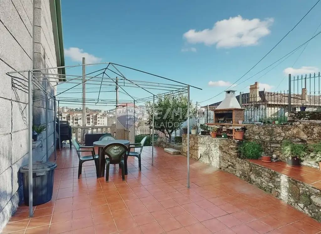 4 Zimmer Villa zu verkaufen in Vigo mit Garage - 570.000 € (Ref: 9762477)