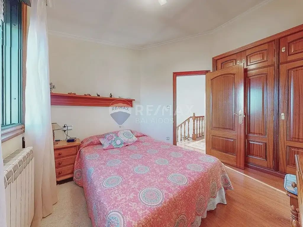 4 Zimmer Villa zu verkaufen in Vigo mit Garage - 570.000 € (Ref: 9762477)