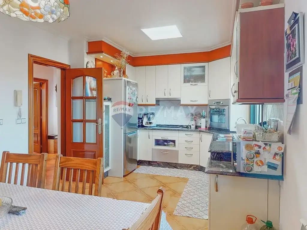 4 Zimmer Villa zu verkaufen in Vigo mit Garage - 570.000 € (Ref: 9762477)