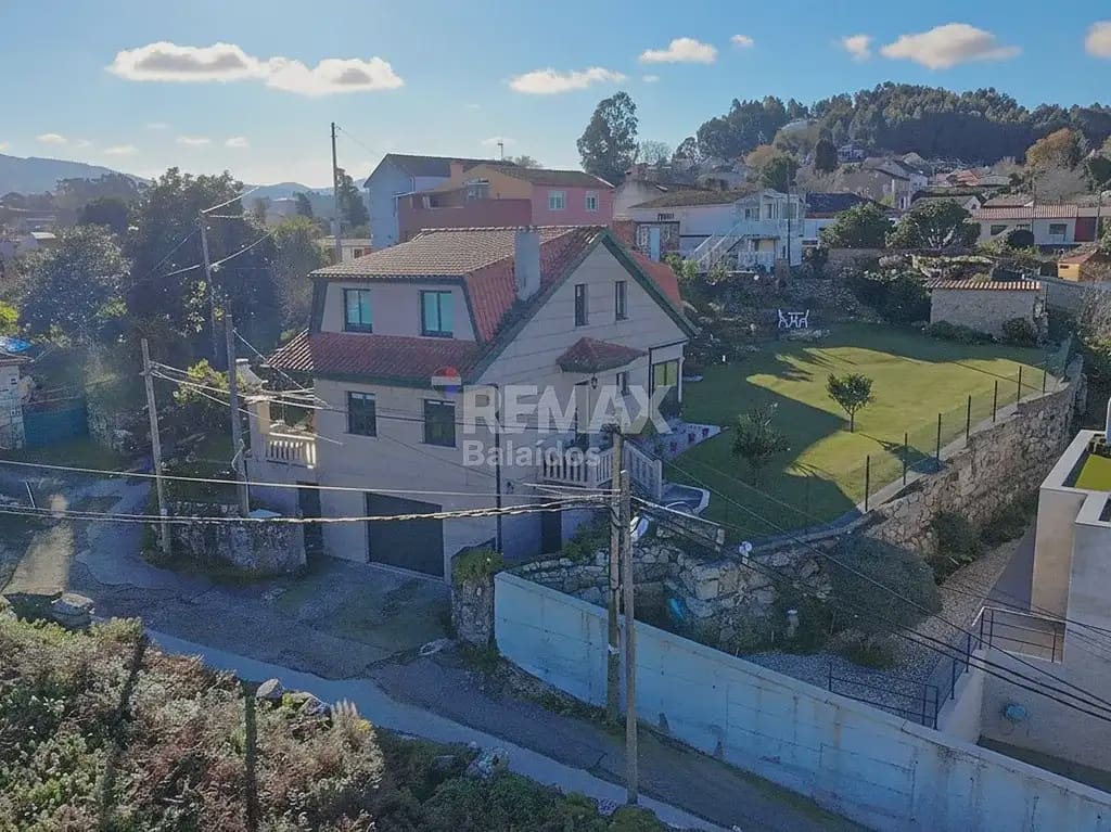 4 Zimmer Villa zu verkaufen in Vigo mit Garage - 570.000 € (Ref: 9762477)