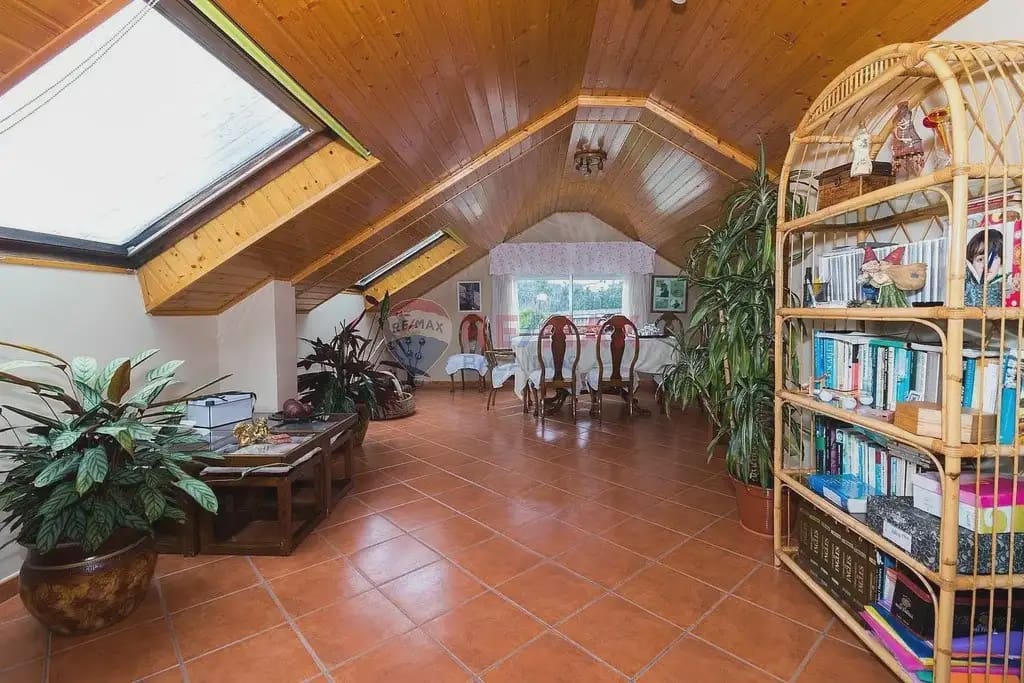 5 bedroom Villa for sale in As Neves with pool garage - € 295,000 (Ref: 9762479)