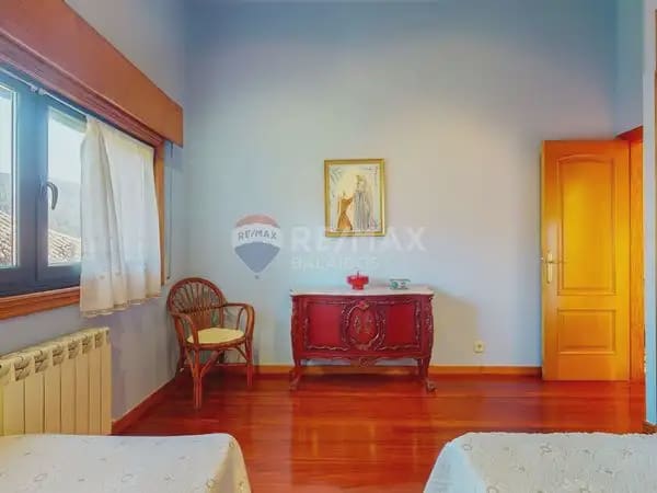 4 sypialnia Willa na sprzedaż w Gondomar z basenem garażem - 485 000 € (Ref: 9762480)