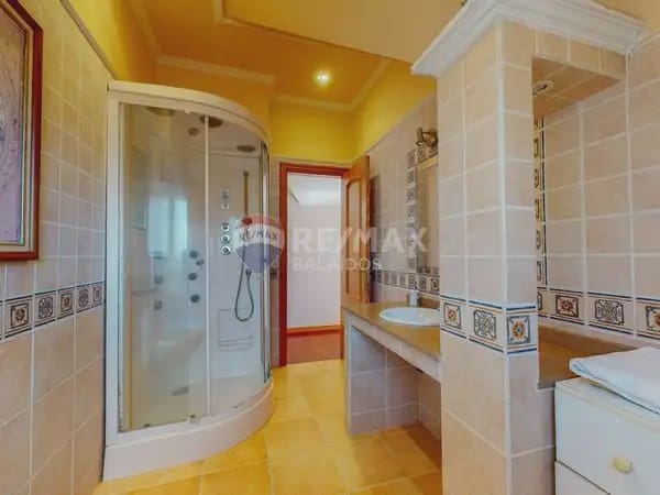 4 sypialnia Willa na sprzedaż w Gondomar z basenem garażem - 485 000 € (Ref: 9762480)