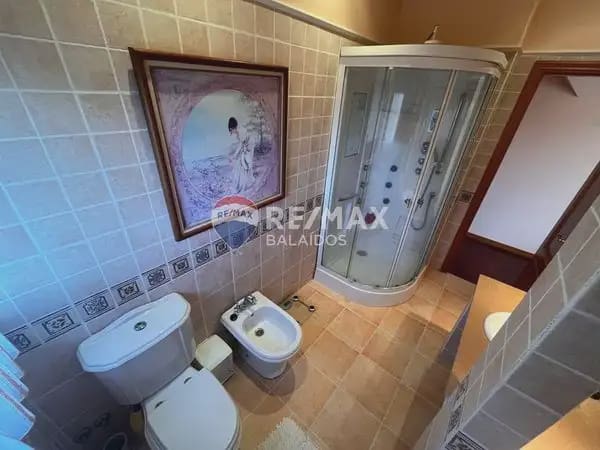 4 sypialnia Willa na sprzedaż w Gondomar z basenem garażem - 485 000 € (Ref: 9762480)