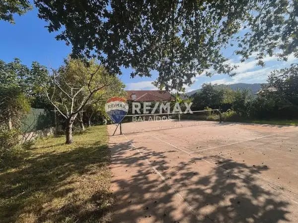 4 sypialnia Willa na sprzedaż w Gondomar z basenem garażem - 485 000 € (Ref: 9762480)