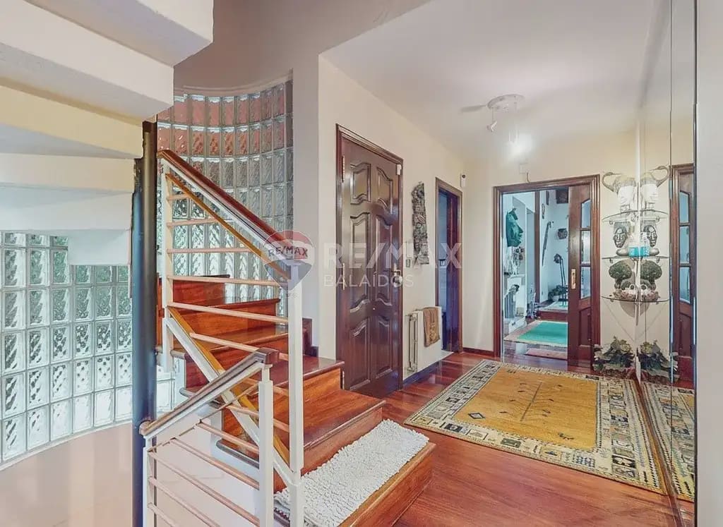 5 soverom Villa til salgs i Vigo med garasje - € 650 000 (Ref: 9762481)