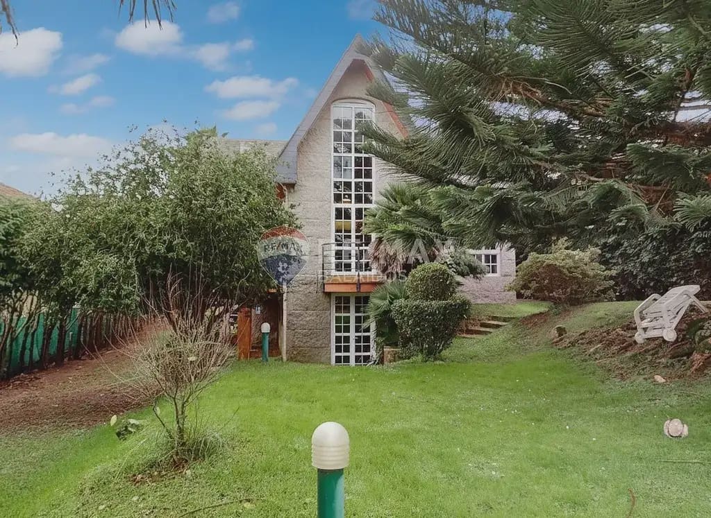 5 soverom Villa til salgs i Vigo med garasje - € 650 000 (Ref: 9762481)