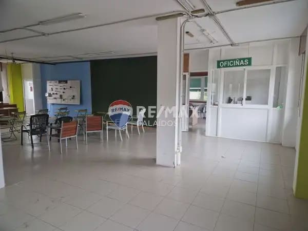 Commercieel te koop in Vigo - € 900.000 (Ref: 9763266)