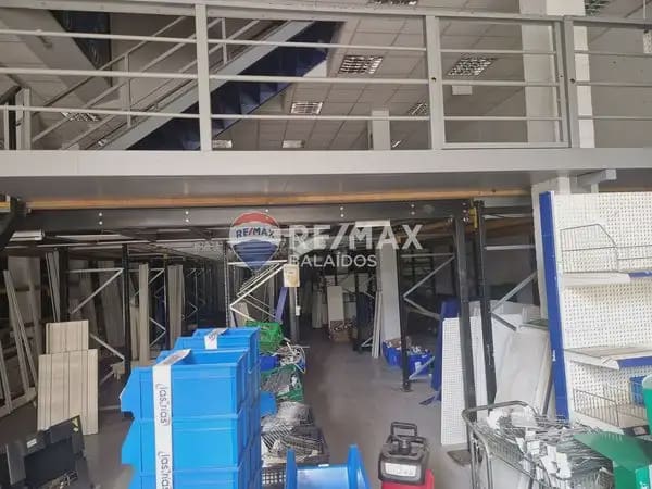 Commercieel te koop in Vigo - € 900.000 (Ref: 9763266)