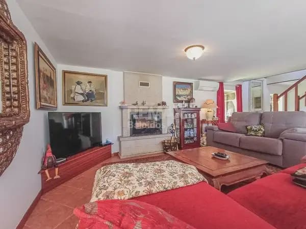 5 soverom Kjedet enebolig til salgs i O Rosal med svømmebasseng garasje - € 439 500 (Ref: 9763269)