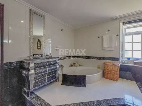 5 soverom Kjedet enebolig til salgs i O Rosal med svømmebasseng garasje - € 439 500 (Ref: 9763269)