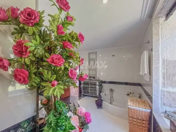 5 soverom Kjedet enebolig til salgs i O Rosal med svømmebasseng garasje - € 439 500 (Ref: 9763269)