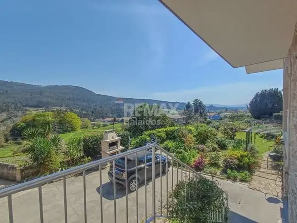 5 soverom Kjedet enebolig til salgs i O Rosal med svømmebasseng garasje - € 439 500 (Ref: 9763269)