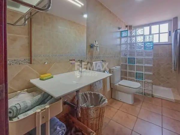 5 soverom Kjedet enebolig til salgs i O Rosal med svømmebasseng garasje - € 439 500 (Ref: 9763269)