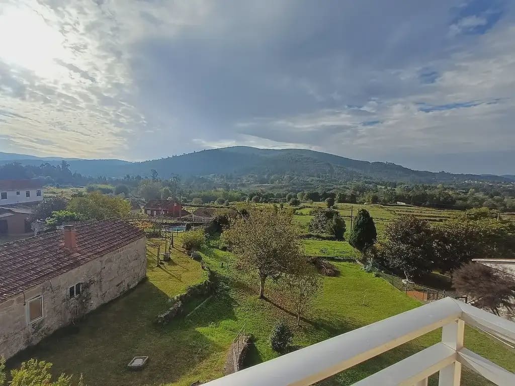 3 makuuhuone Maalaistalo myytävänä paikassa Mondariz mukana 
autotalli - 199 000 € (Ref: 9763270)