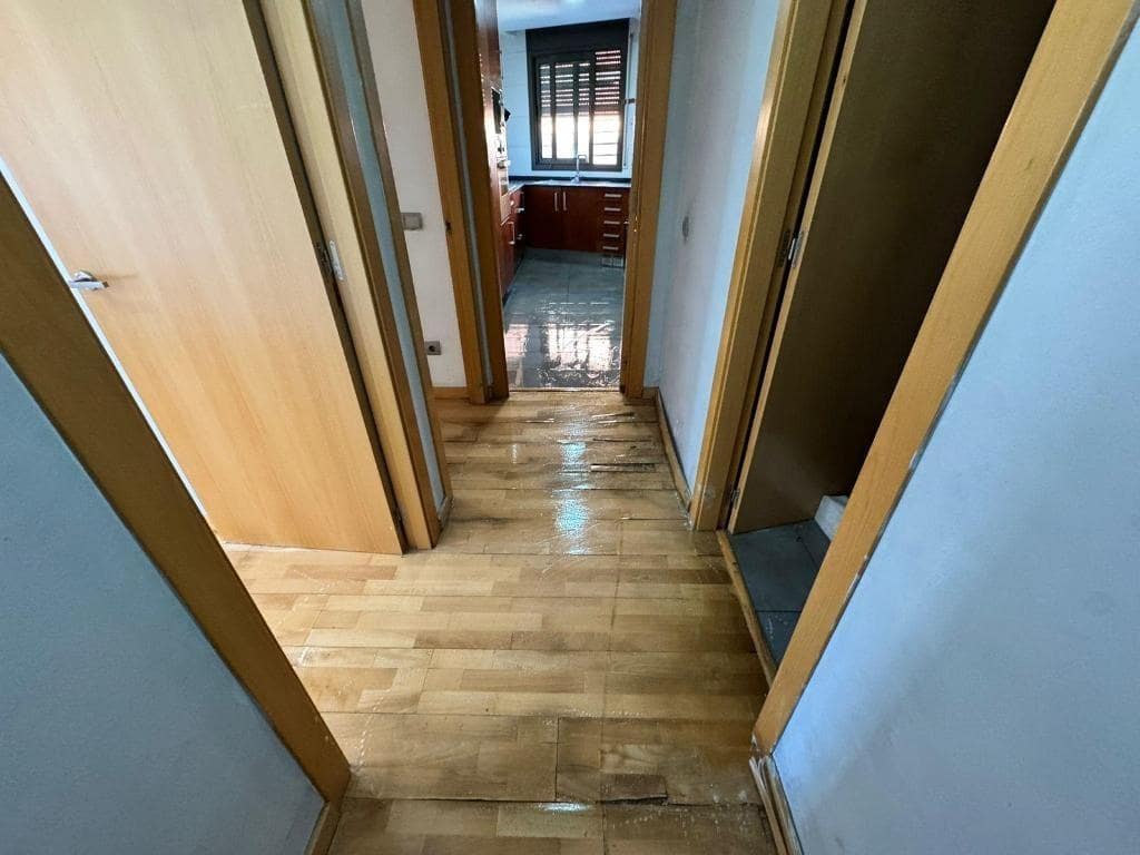 Piso de 2 habitaciones en Terrassa en venta - 179.000 € (Ref: 9908298)