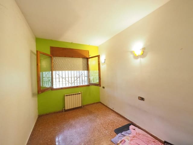 Chalet de 3 habitaciones en Vacarisses en venta con piscina garaje - 315.000 € (Ref: 9908299)