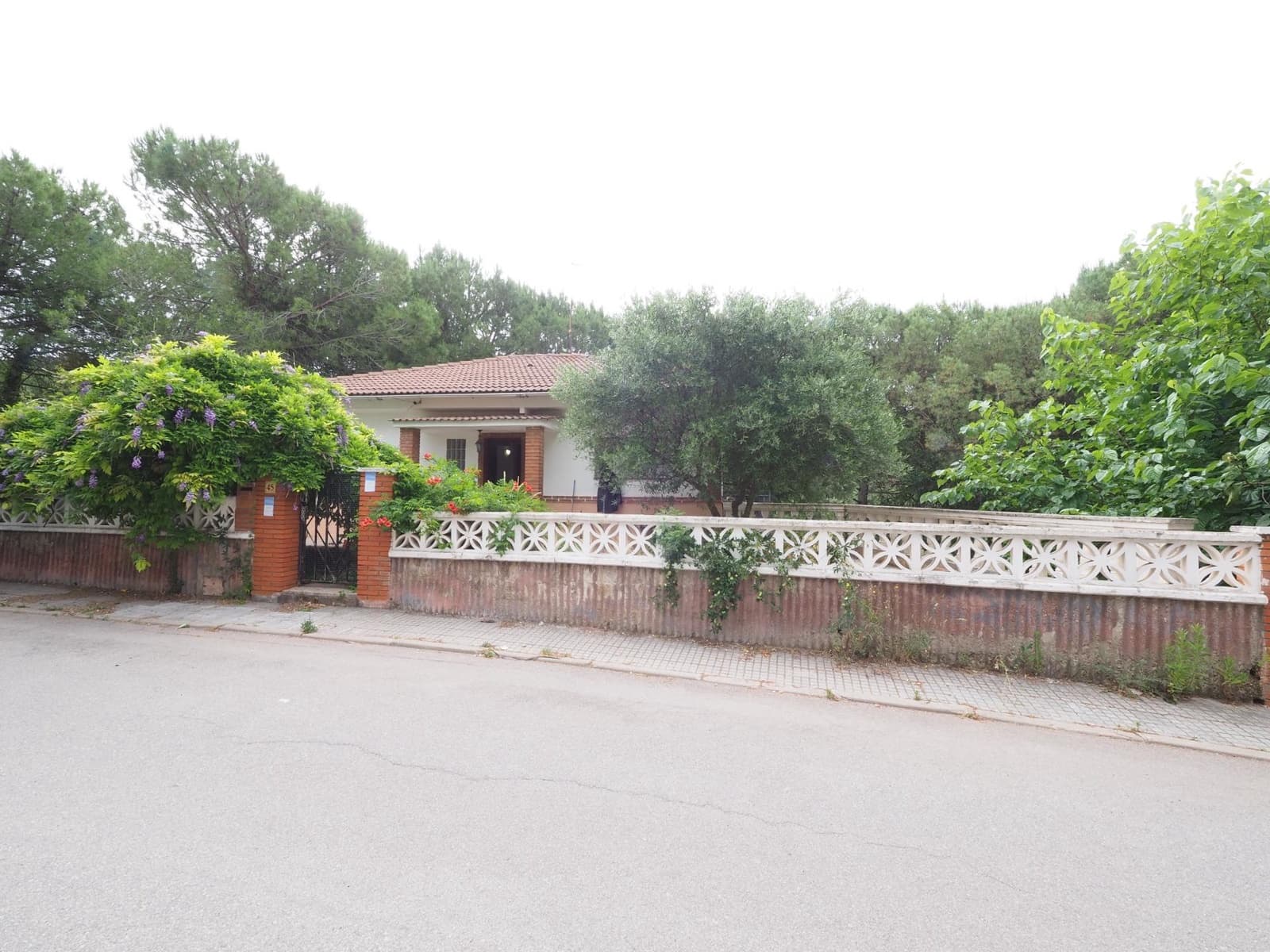 3 chambre Villa/Maison à vendre à Vacarisses avec piscine garage - 315 000 € (Ref: 9908299)