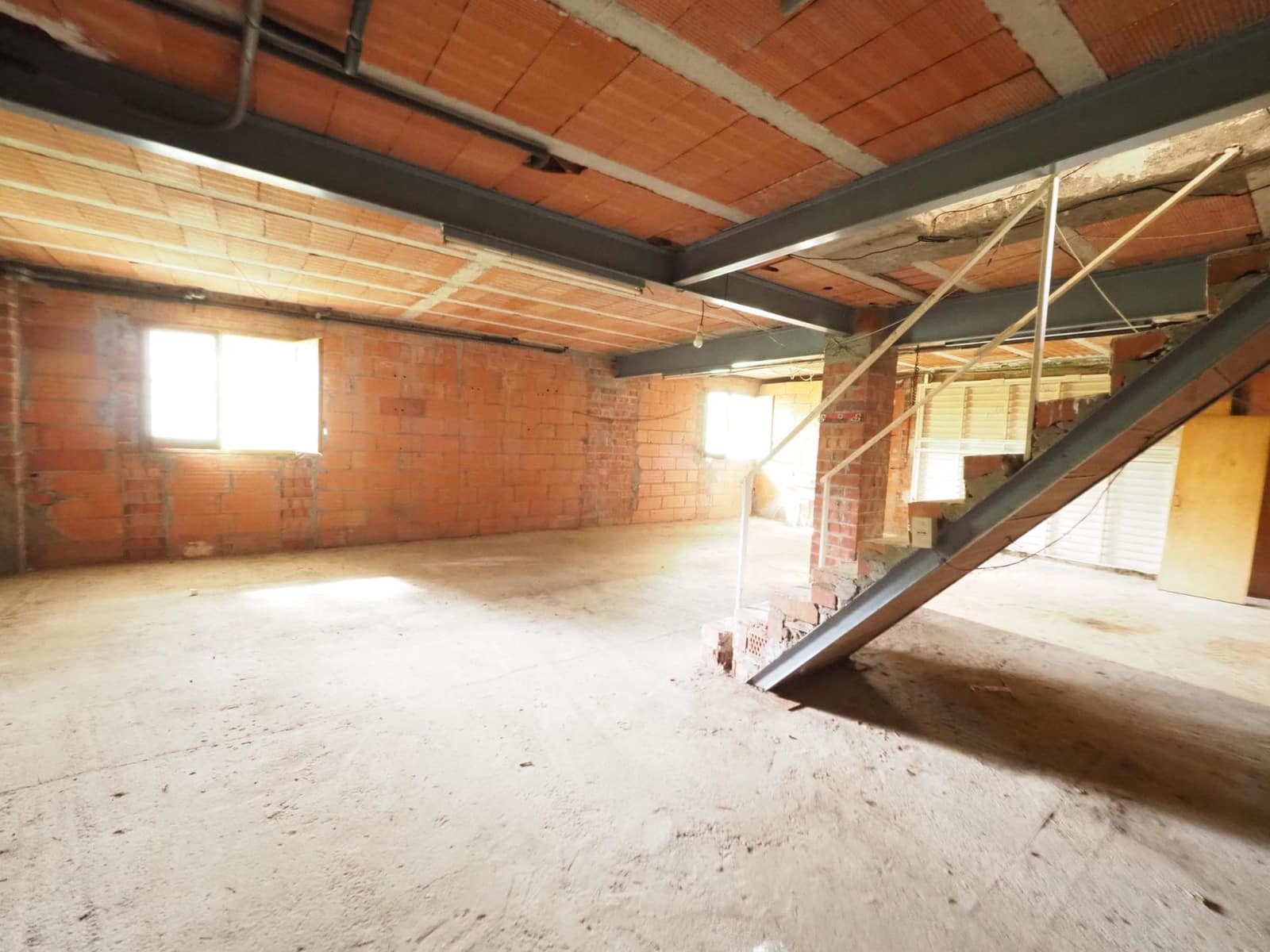 3 chambre Villa/Maison à vendre à Vacarisses avec piscine garage - 315 000 € (Ref: 9908299)