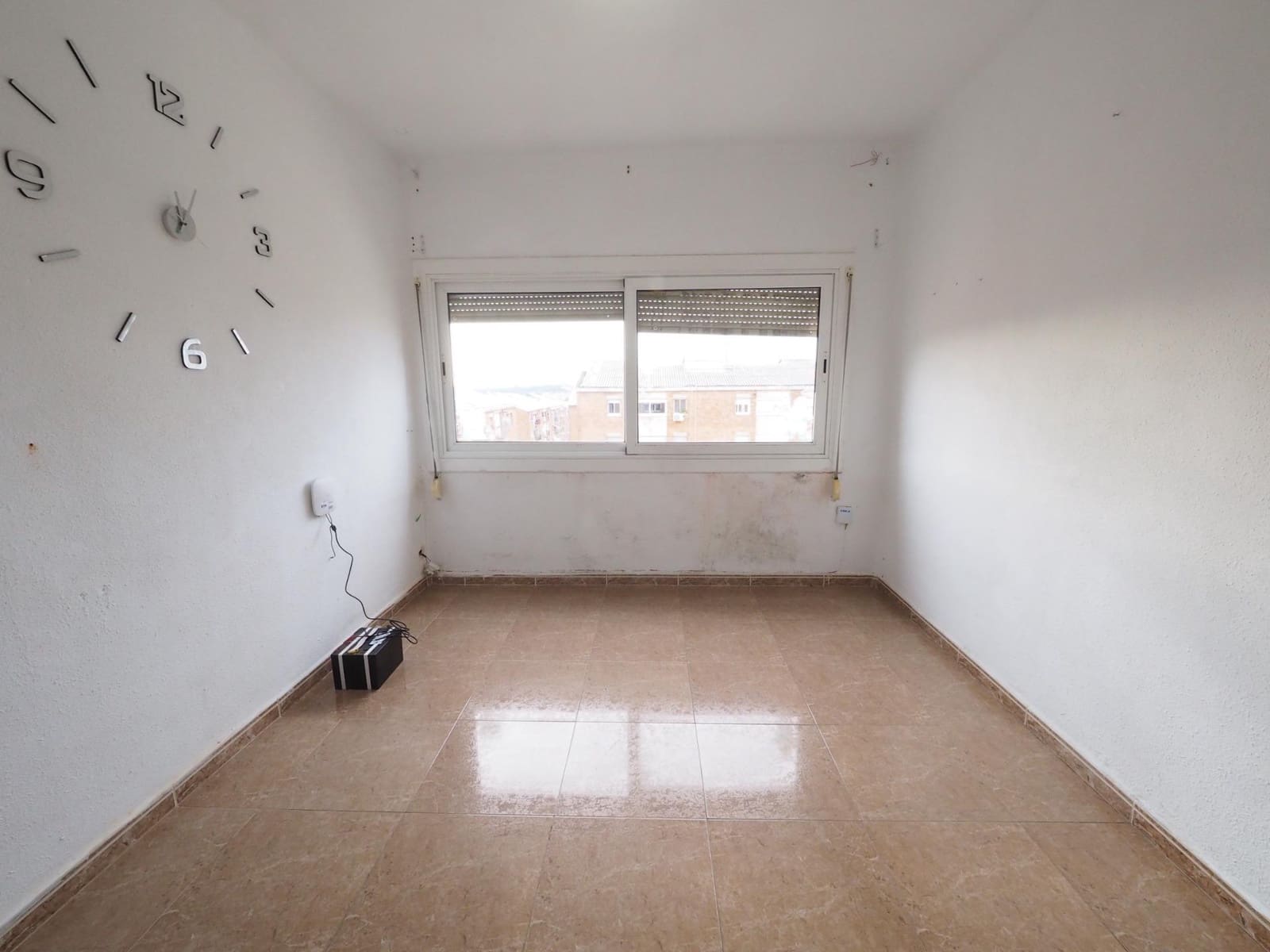 3 soverom Leilighet til salgs i Terrassa - € 89 000 (Ref: 9908301)