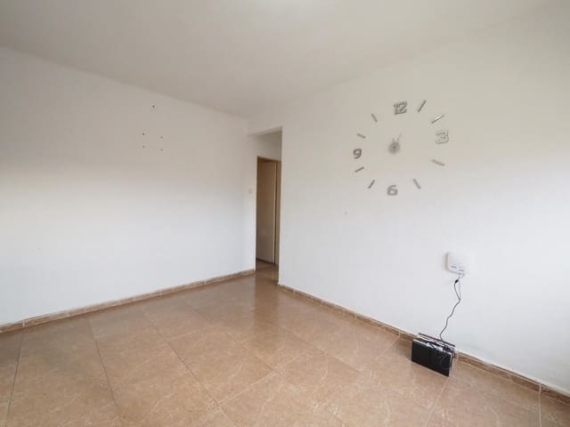 3 Zimmer Wohnung zu verkaufen in Terrassa - 89.000 € (Ref: 9908301)
