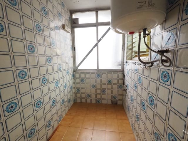 3 Zimmer Wohnung zu verkaufen in Terrassa - 89.000 € (Ref: 9908301)