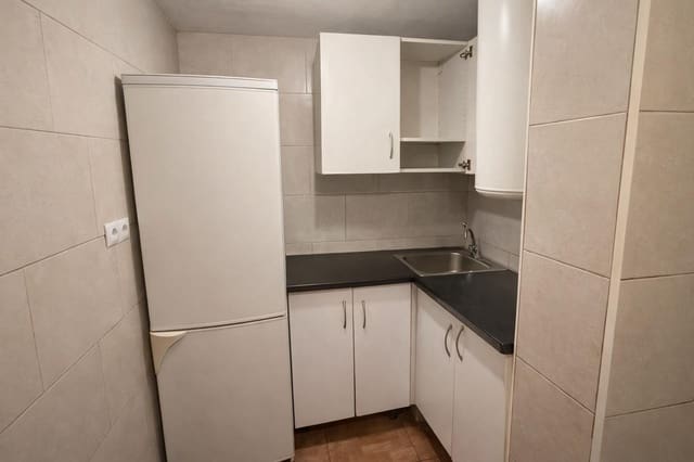 3 makuuhuone Asunto myytävänä paikassa Badalona - 115 000 € (Ref: 9908305)