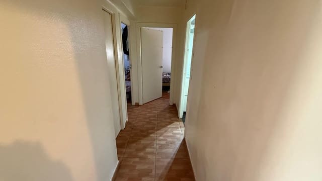 3 makuuhuone Asunto myytävänä paikassa Badalona - 115 000 € (Ref: 9908305)