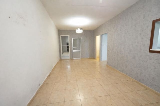 Casa de 4 habitaciones en Terrassa en venta - 185.000 € (Ref: 9908306)