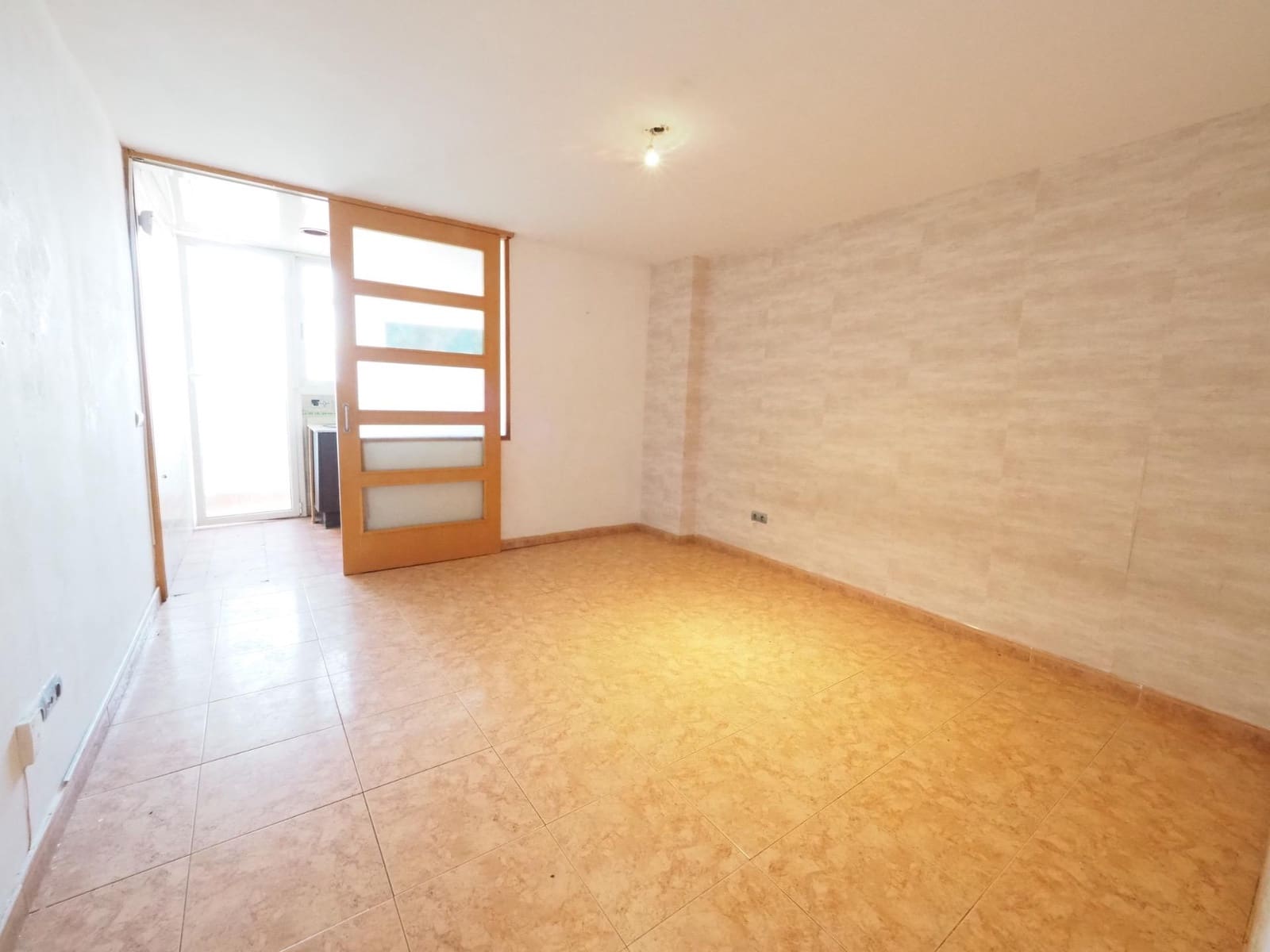 3 Zimmer Wohnung zu verkaufen in Terrassa - 124.000 € (Ref: 9908308)