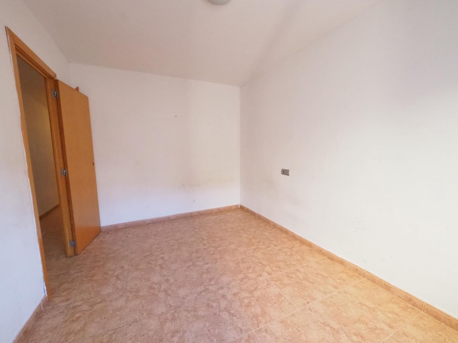 3 Zimmer Wohnung zu verkaufen in Terrassa - 124.000 € (Ref: 9908308)